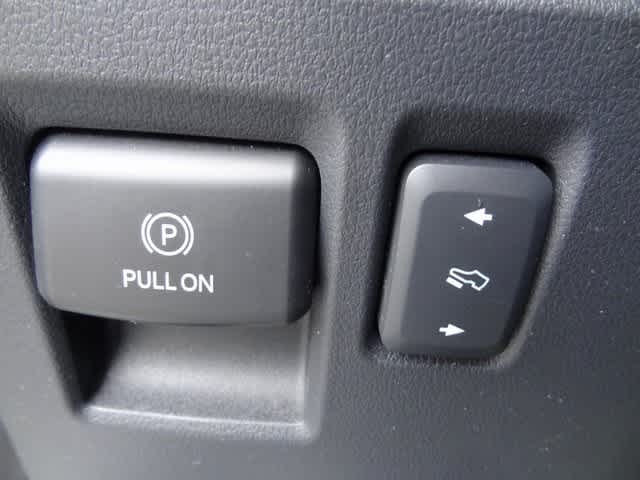 Thumbnail: 2023 Ford F-150 - 21