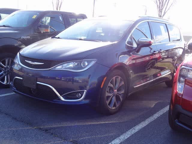 2017 Chrysler Pacifica Limited -
                  Norfolk, VA