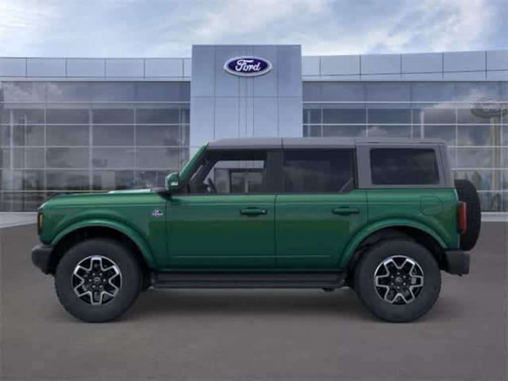 New 2025 Ford Bronco Outer Banks SUV