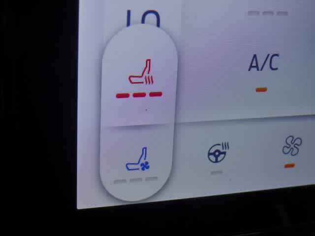 Thumbnail: 2022 Ford Expedition - 39