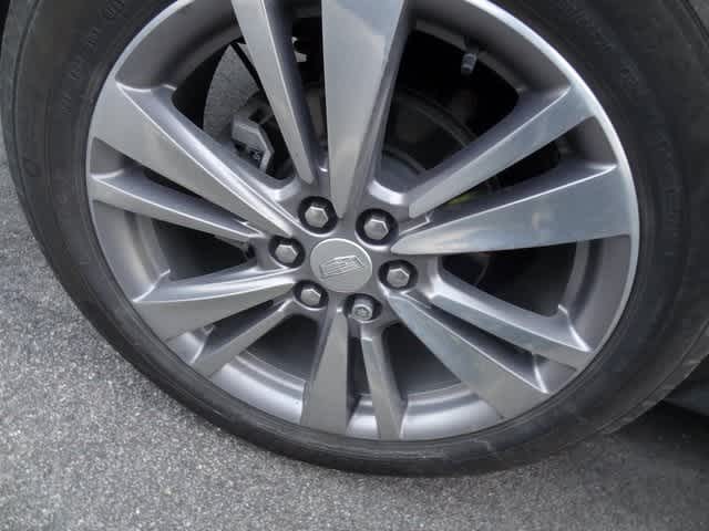 Thumbnail: 2023 Cadillac XT5 - 11