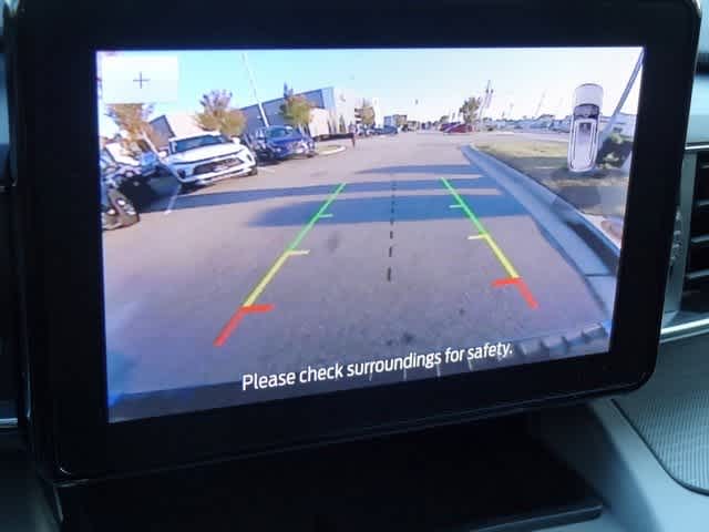 Thumbnail: 2023 Ford Explorer - 28