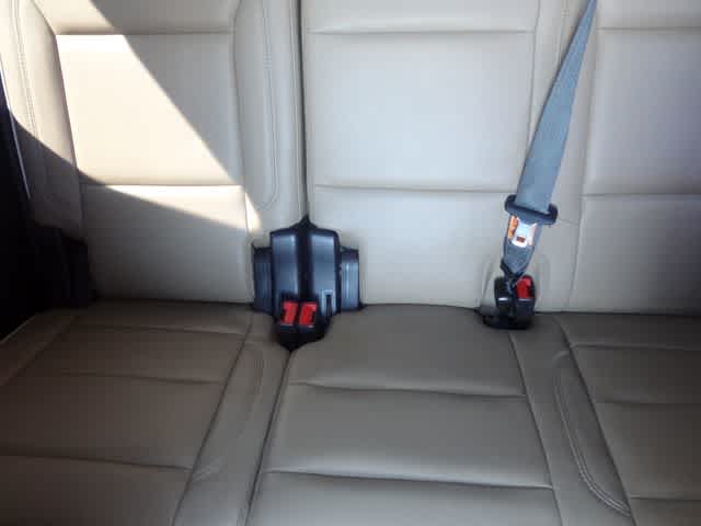 Thumbnail: 2022 Chevrolet Suburban - 12