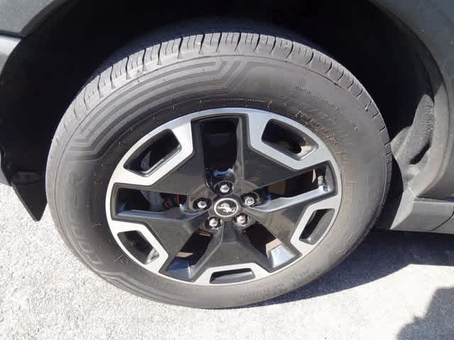 Thumbnail: 2022 Ford Bronco Sport - 11