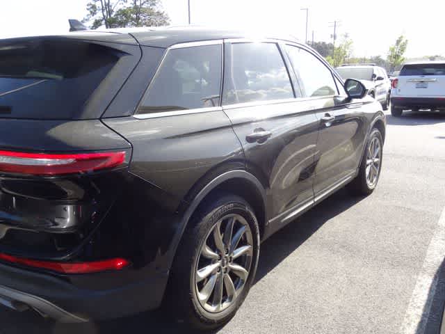 Thumbnail: 2021 Lincoln Corsair - 3