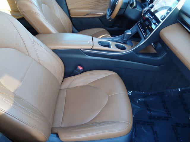 Thumbnail: 2019 Toyota Avalon - 17