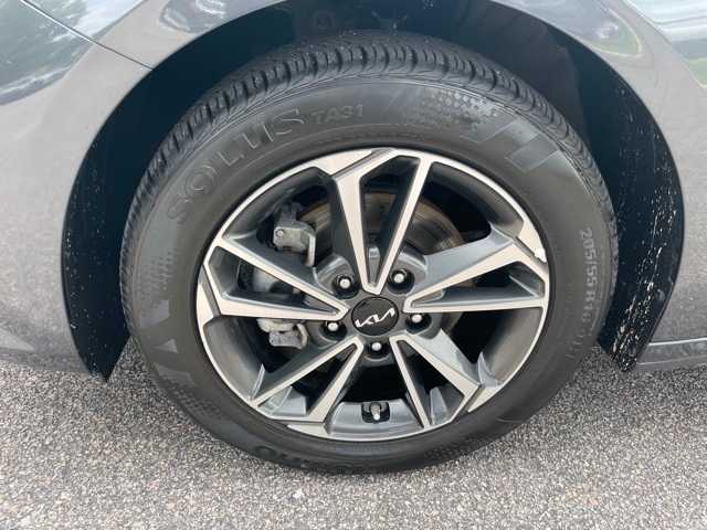 2023 Kia Forte LXS 25