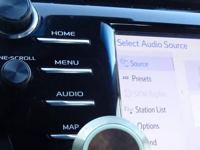 Thumbnail: 2020 Toyota Camry - 25