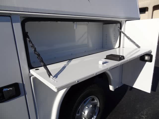 Thumbnail: 2025 Ford Econoline - 8