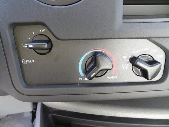 Thumbnail: 2024 Ford Econoline - 19