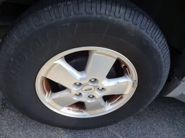 Thumbnail: 2012 Ford Escape - 22