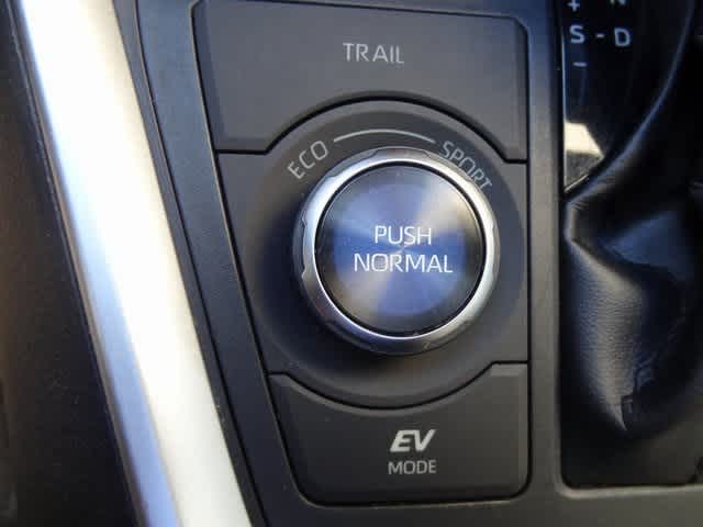 Thumbnail: 2020 Toyota RAV4 - 36