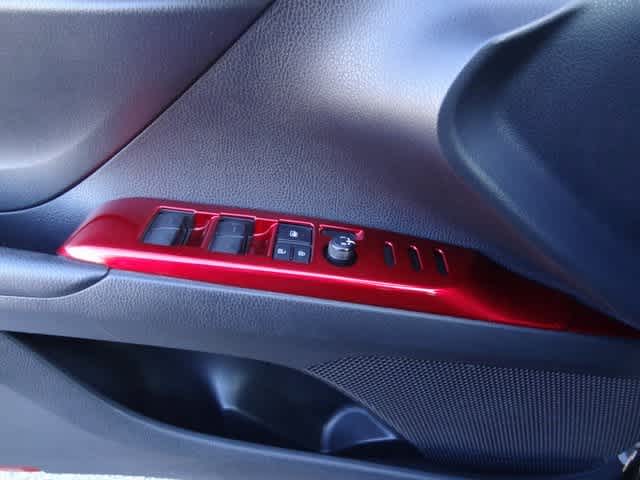 Thumbnail: 2022 Toyota Camry - 16