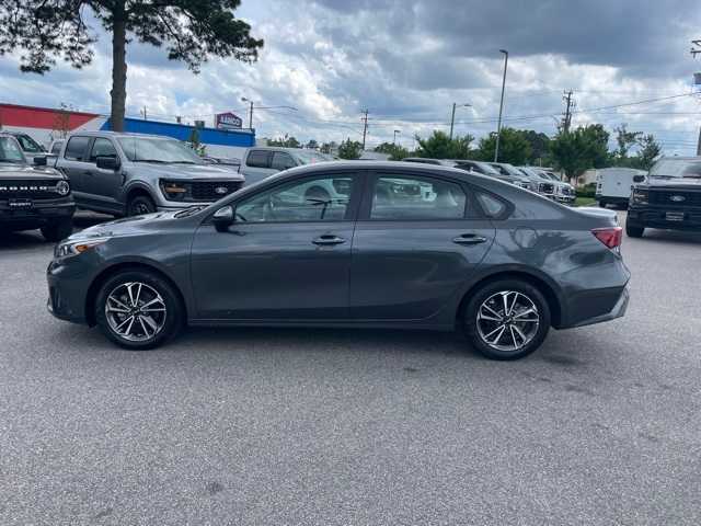 2023 Kia Forte LXS 2