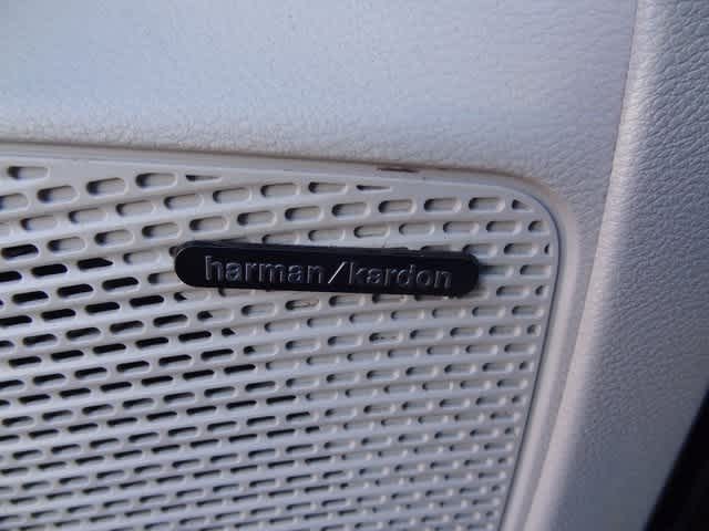 Thumbnail: 2017 Chrysler Pacifica - 9