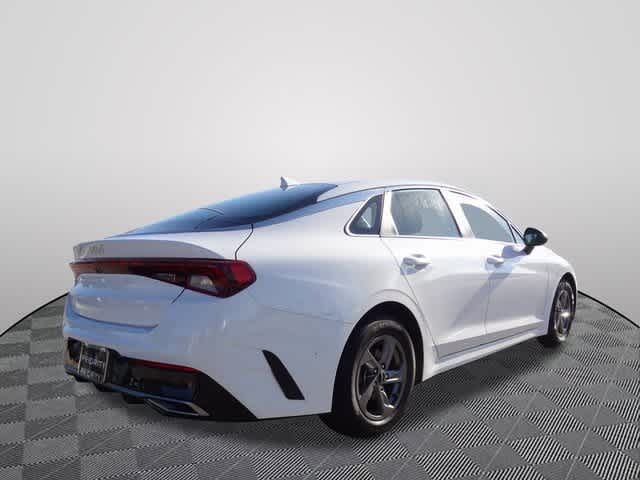 Thumbnail: 2023 Kia K5 - 3