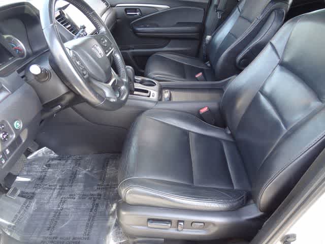 Thumbnail: 2019 Honda Pilot - 6