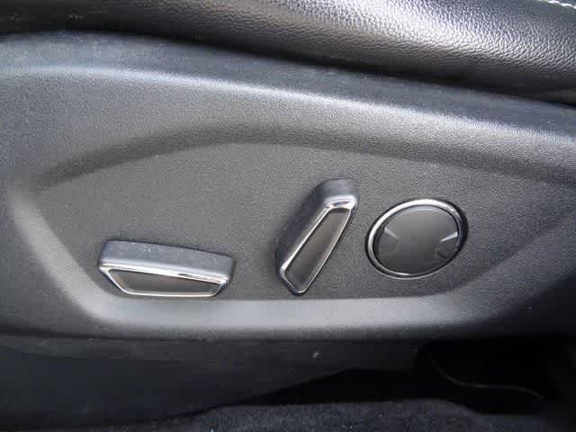 Thumbnail: 2018 Ford Explorer - 8