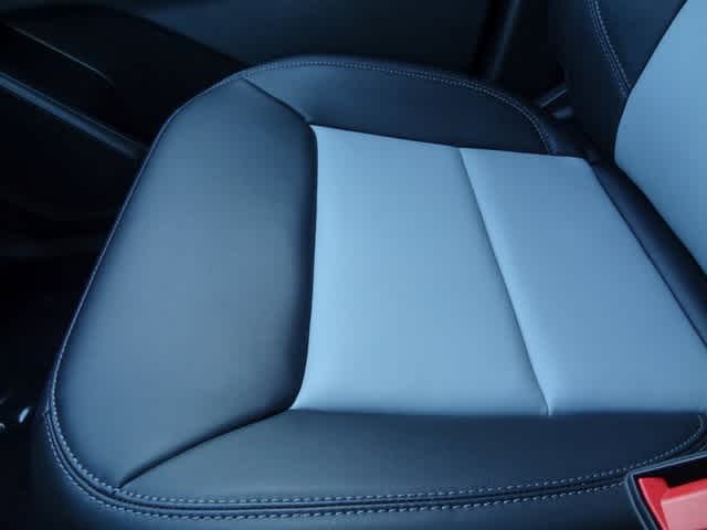 Thumbnail: 2023 Ford Explorer - 31