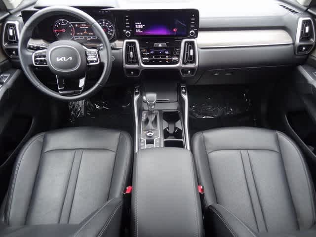 Thumbnail: 2023 Kia Sorento - 13