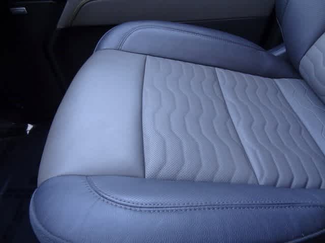 Thumbnail: 2025 Chevrolet Silverado 2500 - 42