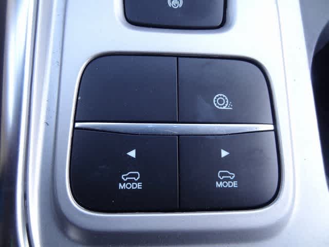 Thumbnail: 2023 Ford Explorer - 34