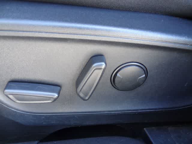 Thumbnail: 2024 Ford Escape - 7