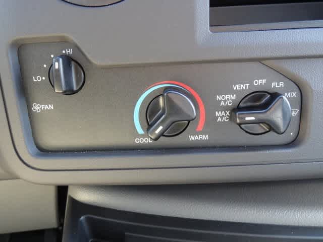 Thumbnail: 2024 Ford Econoline - 14