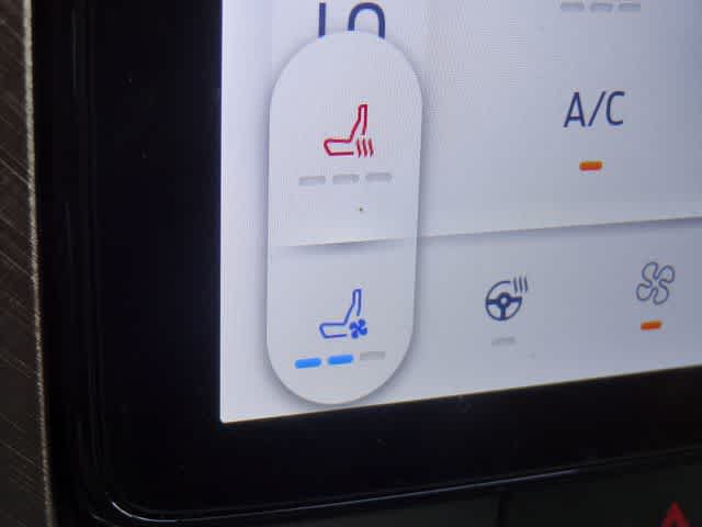 Thumbnail: 2022 Ford Expedition - 38