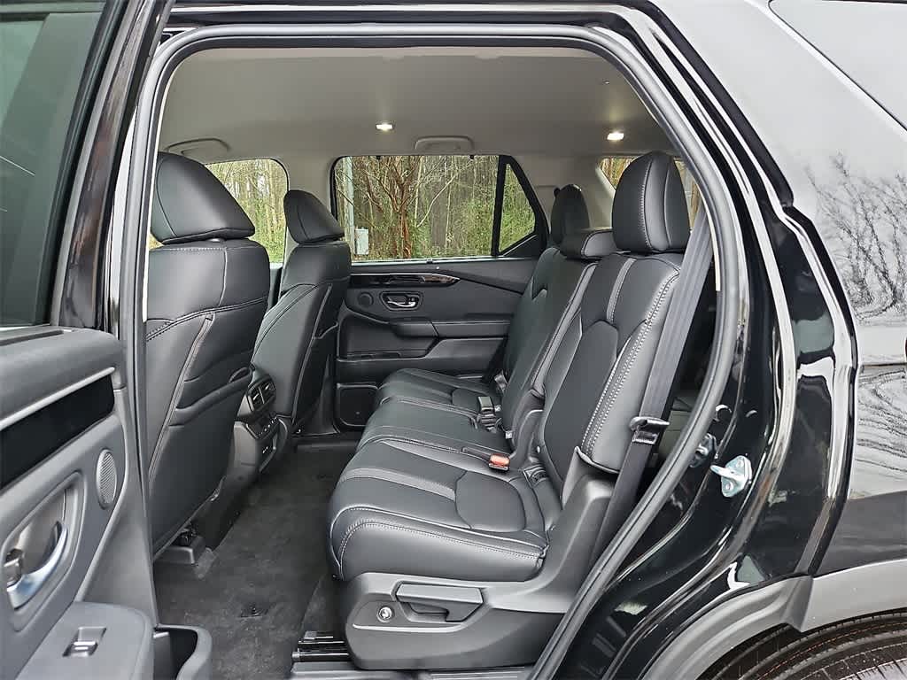 Thumbnail: 2025 Honda Pilot - 9