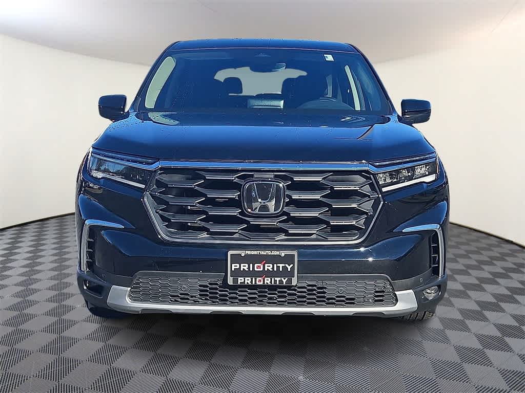 Thumbnail: 2023 Honda Pilot - 2