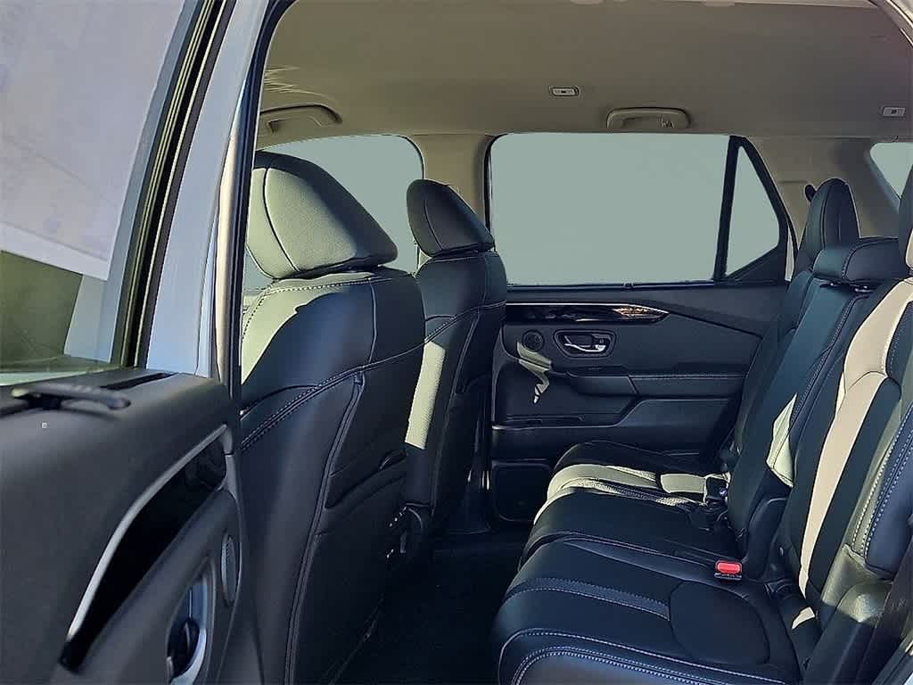 Thumbnail: 2025 Honda Pilot - 7