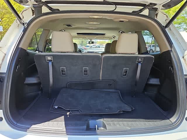 Thumbnail: 2017 Honda Pilot - 30