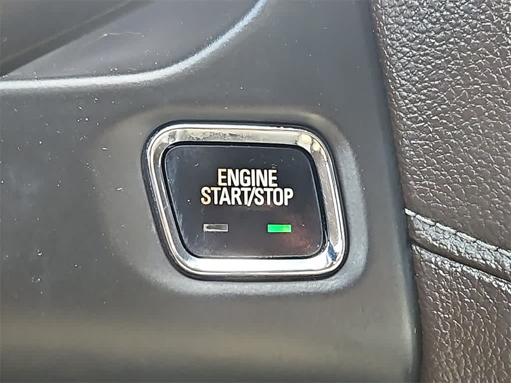 Thumbnail: 2017 GMC Acadia - 22