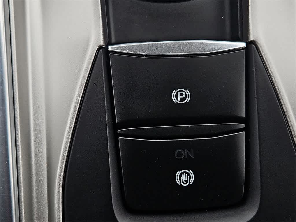 Thumbnail: 2020 Ford Explorer - 25