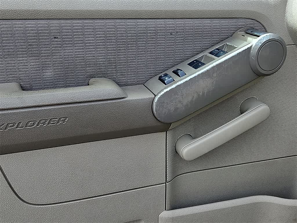 Thumbnail: 2007 Ford Explorer - 15