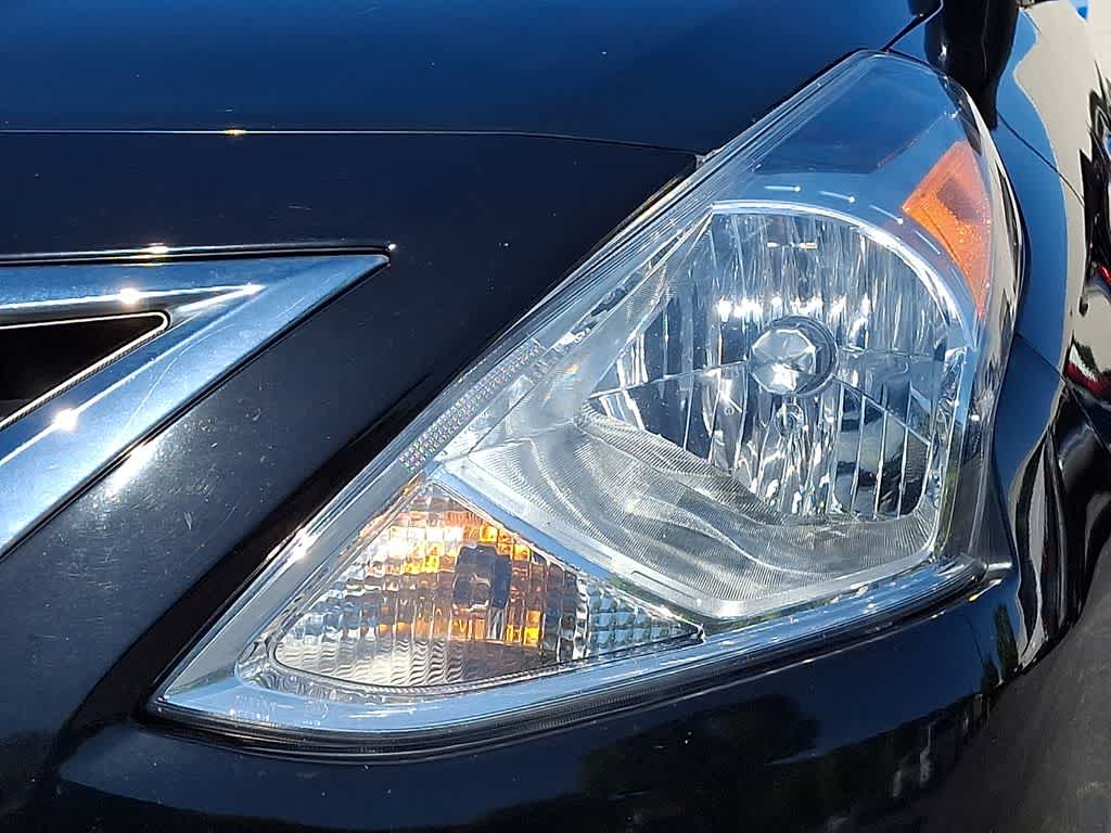 Thumbnail: 2019 Nissan Versa - 10