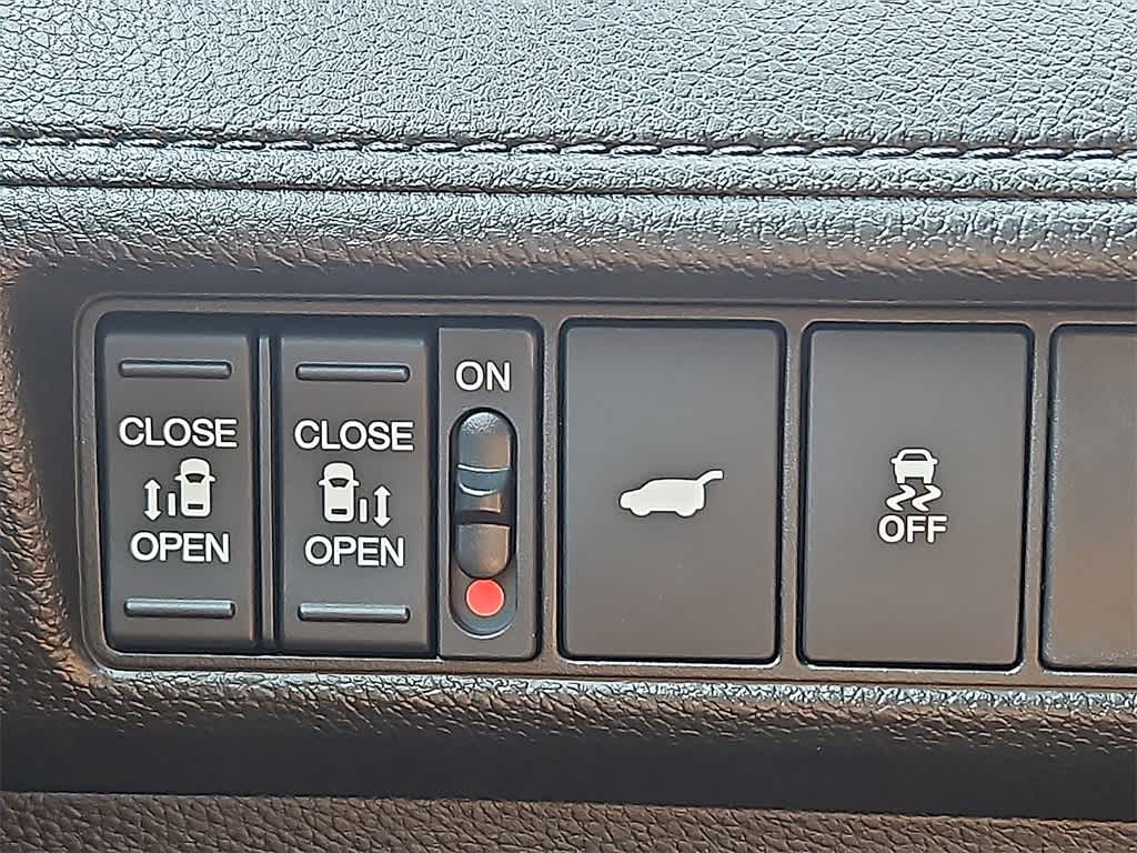 2025 Honda Odyssey Sport 17