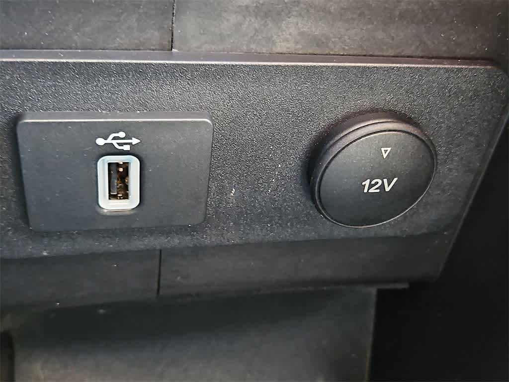 Thumbnail: 2017 Ford Escape - 26