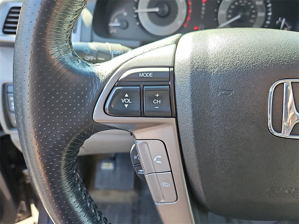 Thumbnail: 2012 Honda Odyssey - 15