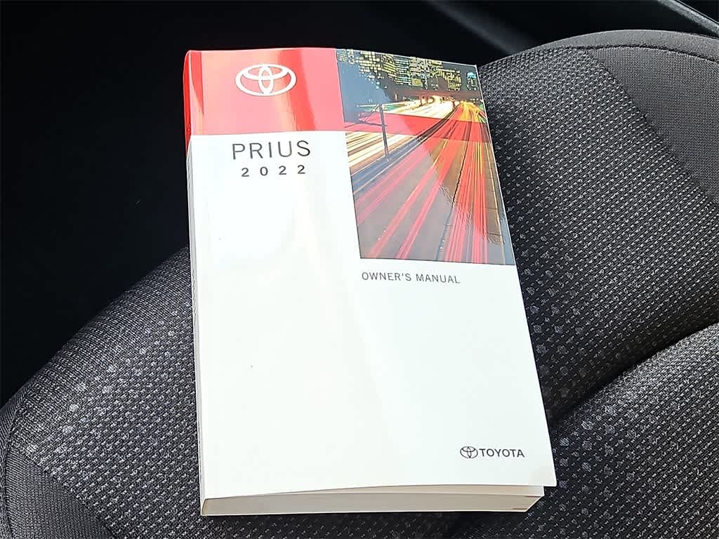 Thumbnail: 2022 Toyota Prius - 21