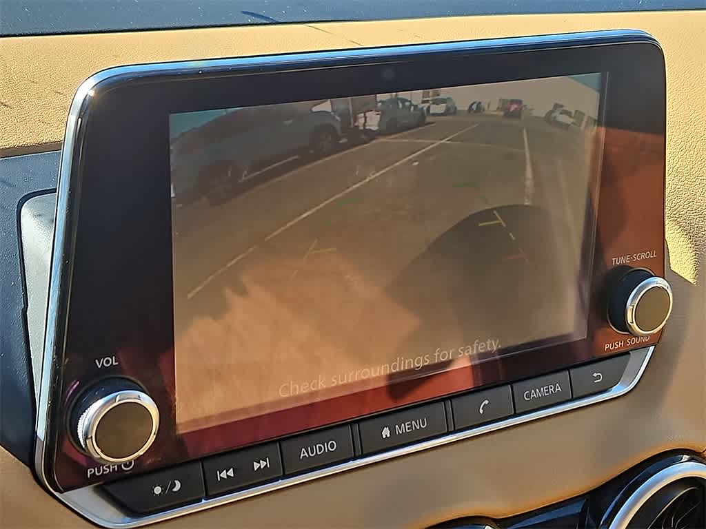 Thumbnail: 2021 Nissan Sentra - 17