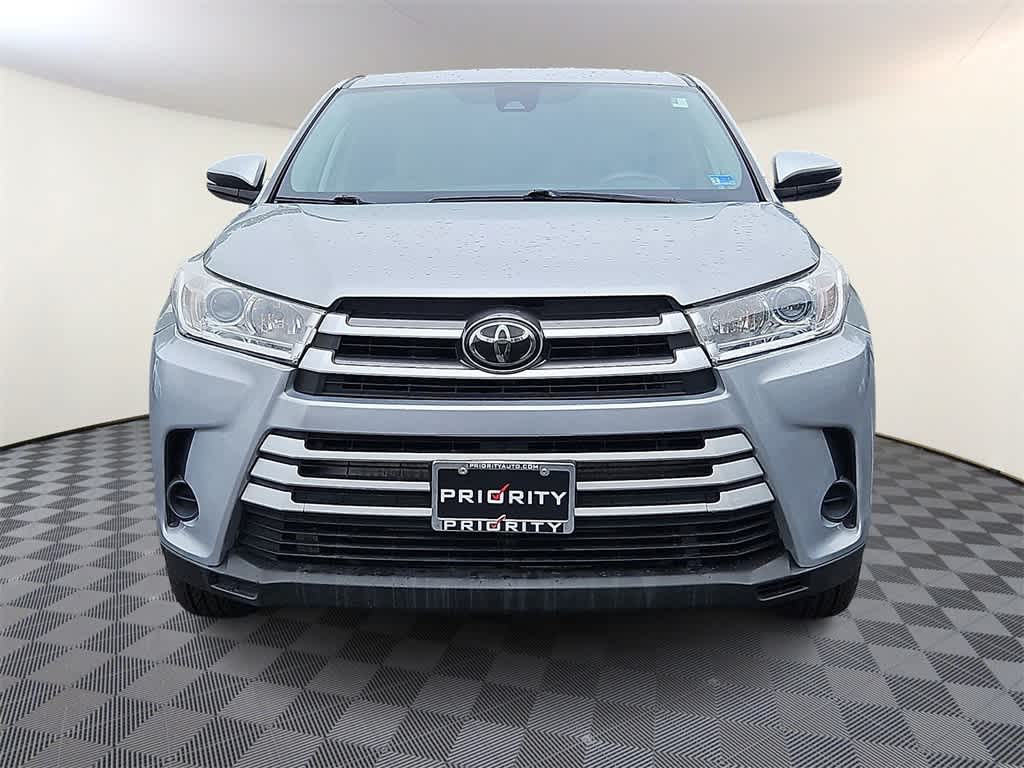 Thumbnail: 2019 Toyota Highlander - 2