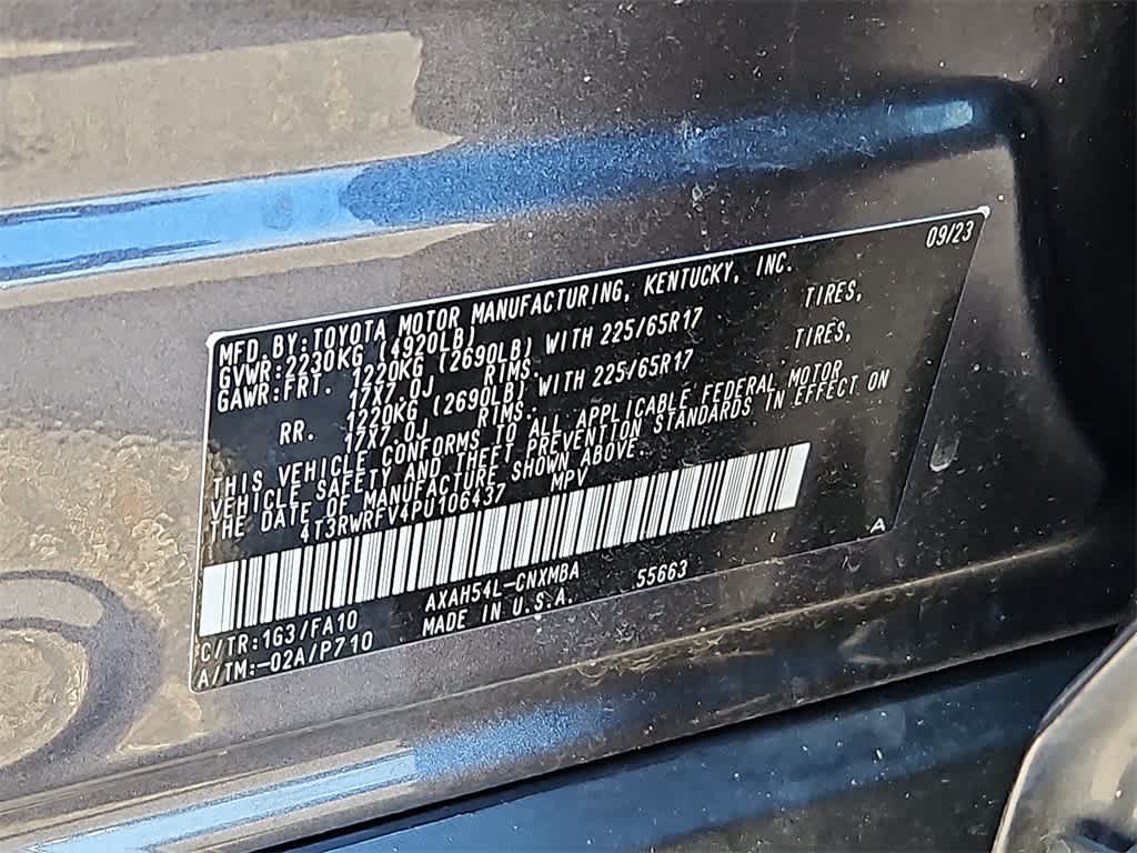 Thumbnail: 2023 Toyota RAV4 - 23