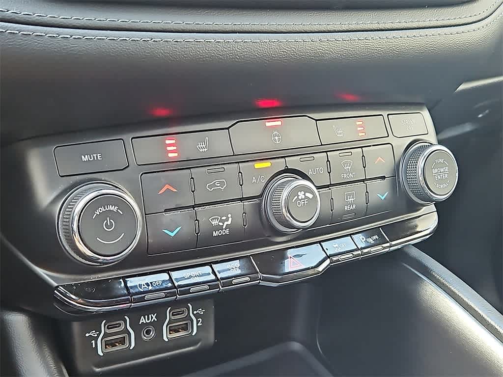 Thumbnail: 2021 Dodge Durango - 17
