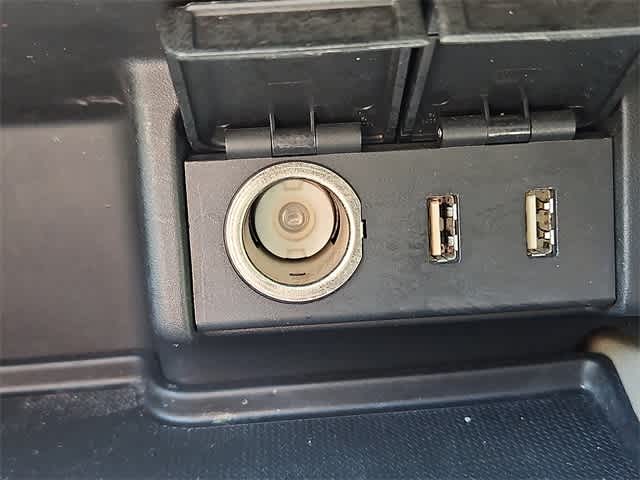 Thumbnail: 2017 Honda Pilot - 25