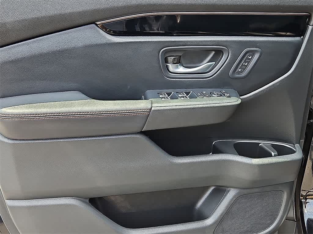 Thumbnail: 2025 Honda Pilot - 9