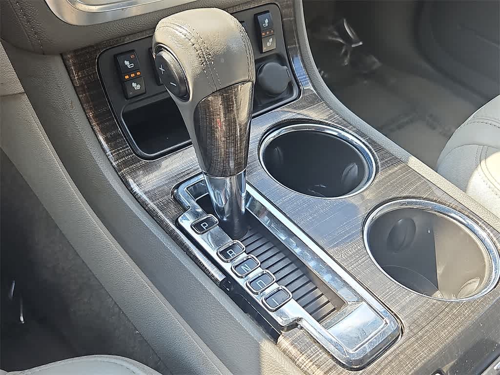 Thumbnail: 2015 GMC Acadia - 15