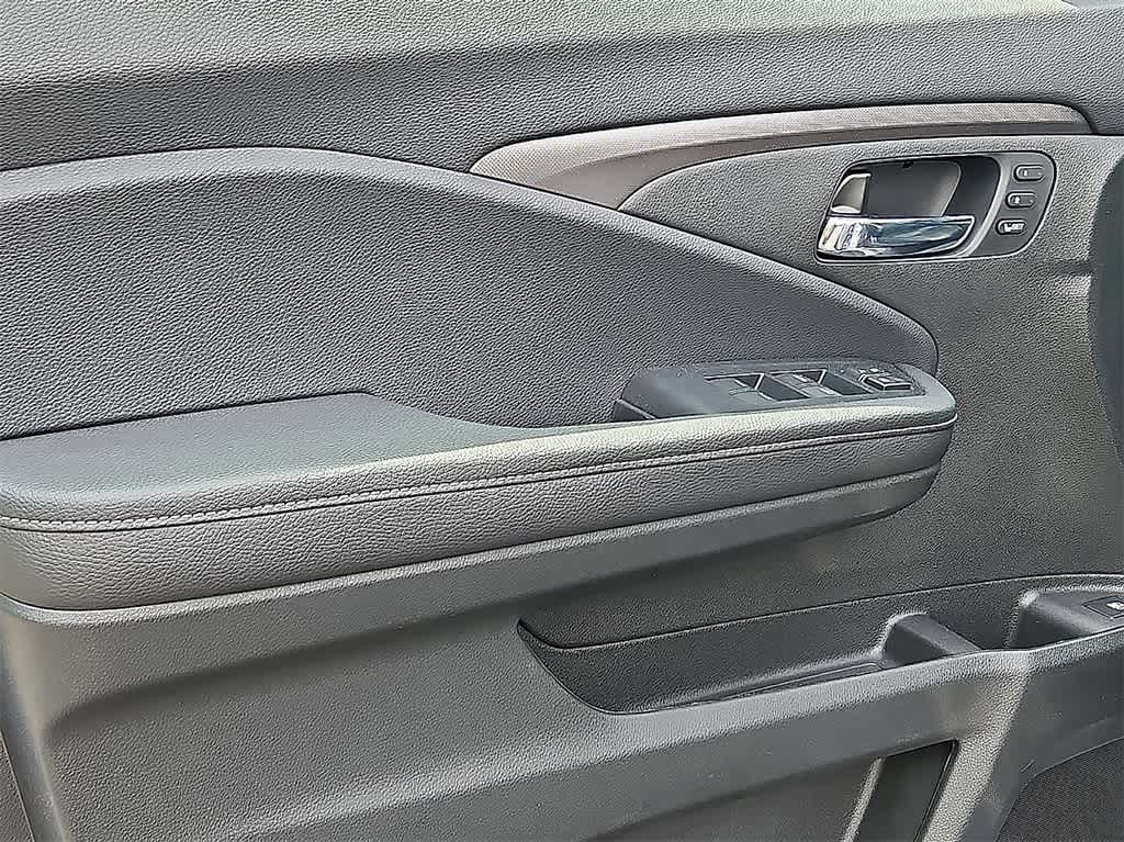 Thumbnail: 2026 Honda Ridgeline - 8