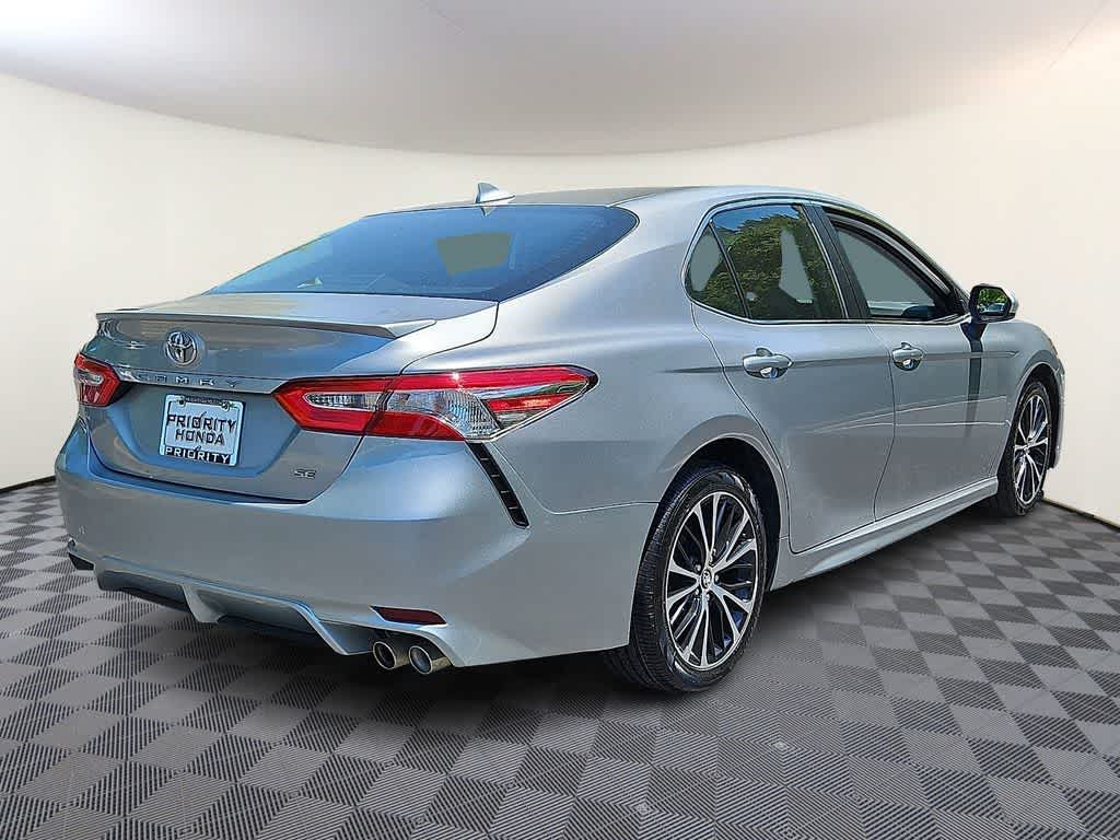 Thumbnail: 2020 Toyota Camry - 4